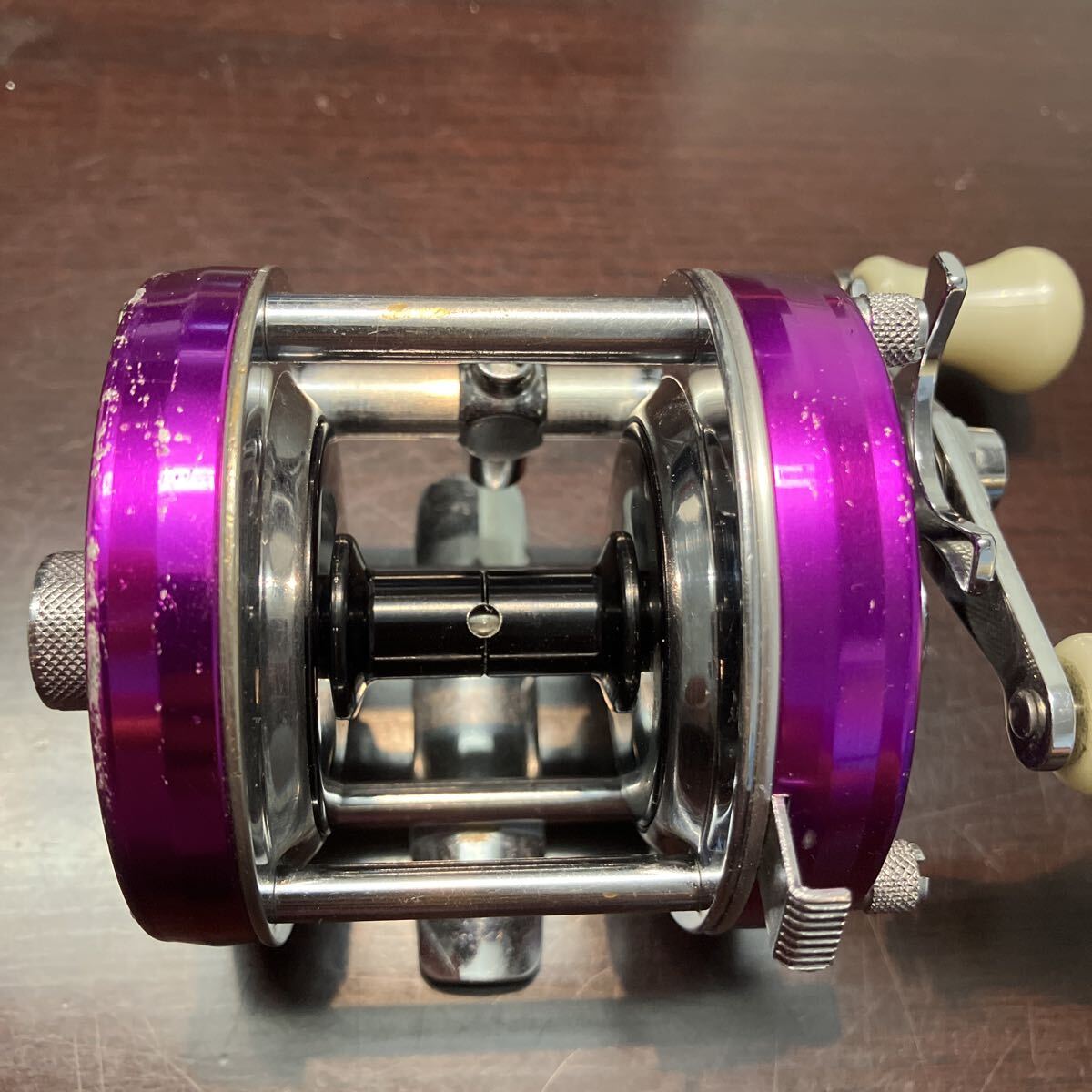ABU 5500C バイオレット 検）アブ 雷魚 オールド 5500C(アブガルシア