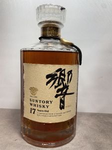 響 17年(箱無し)の平均価格は50,395円｜ウイスキーの価格相場・買取価格
