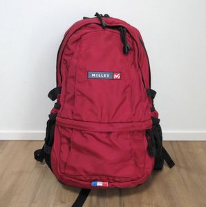 ミレー MILLET デイパック リュックサック レディース メンズ 赤　黒　ブラック レッド