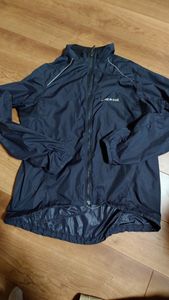 モンベル ウインドブレーカー　XL サイクリング　