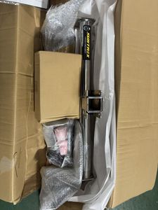 ハイエース200系標準ボディ用ヒッチメンバー　SANTREXステンレス新品未使用