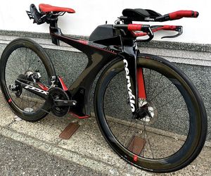 サーベロ　CERVELO P5X DISCブレーキ　タイムトライアルバイク　希少価値の高いトライア