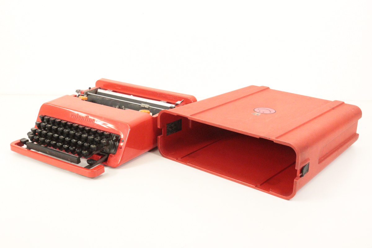 オリベッティタイプライターの値段と価格推移は？｜14件の売買データ