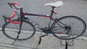 FELT フェルト　ロードバイ（Z85？）　10x2段変速 /700ｘ23ｃ　　（u）