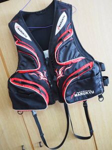 ♪♪超美品　マルキュー　フローティングベスト　MQ-04　Lサイズ♪♪