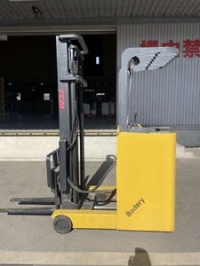 中古　TCM フォークリフトリーチ 1.3t