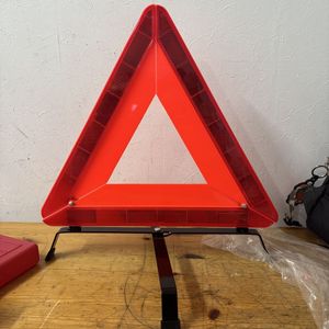 UTR209 三角停止表示板 反射板 三角表示板 三角停止板 三角反射板