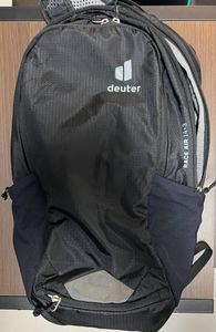 DEUTER ドイター ドイツ バックパック リュック レース エアー 登山 ハイキング 自転車