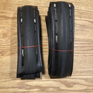 シュワルベ プロワン　schwalbe pro one TLE チューブレスイージー　タイヤ 700x25C ２本