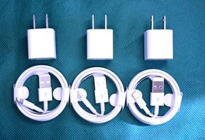  Apple純正 A1265 小型軽量電源アダプタ ＋未使用 ライトニングケーブル互換品 1m付き ３