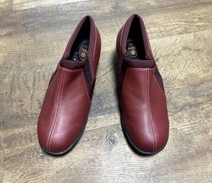 福祉バザー　pansy★ミセスウォーキングシューズ24.5㎝あずき色