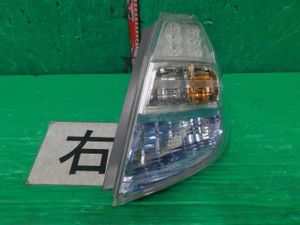 フィット DAA-GP1 右テールランプ ハイブリッド スマートセレクション LDA-MF6 YR586P 33