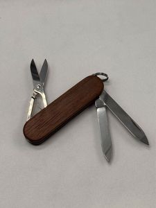 ビクトリノックス クラシックSD　ブラックウォルナット　銘木ハンドルカスタム B