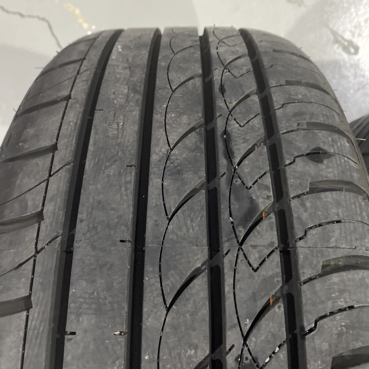 WORK GNOSIS 20×8J +50 5H PCD100 20×8.5J +48 5H PCD100 225/30R20