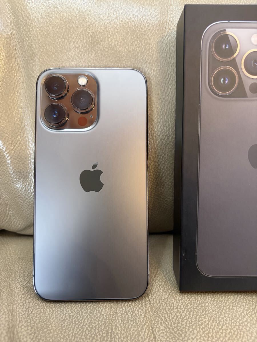 1円スタート！バッテリー100%！ iPhone13Pro 256GB 「グラファイト
