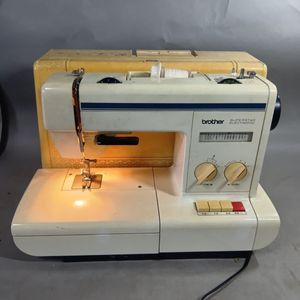 brother ミシン ZZ3-BのYahoo!オークション(旧ヤフオク!)の相場・価格