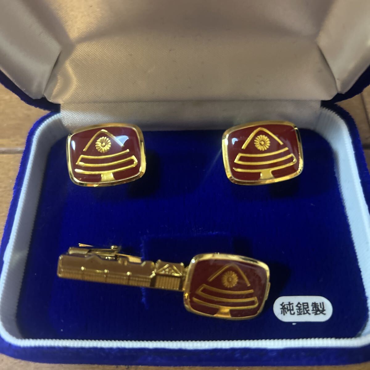 純銀製 カフス ネクタイピン 4セット まとめ 菊紋モチーフ 皇宮警察