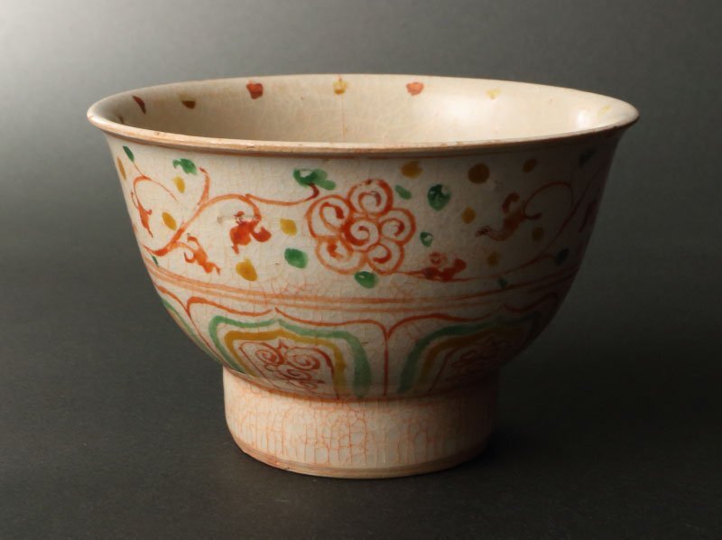 深和】16世紀、黎朝◇紅安南花唐草に蓮弁文茶碗（安南赤絵 安南五彩