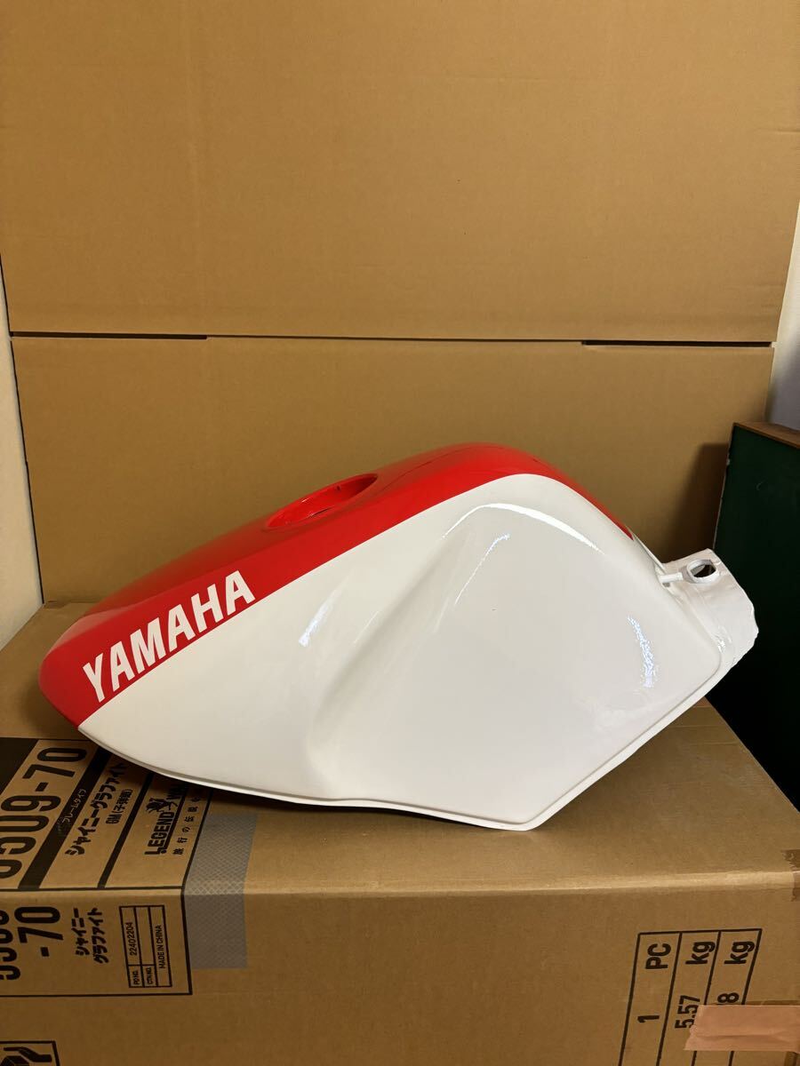 TZR250 1KT 燃料タンク 塗装後未使用 tzr250 1kt ガソリンタンク