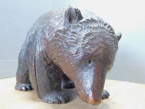 木彫り熊の値段と価格推移は？｜96件の売買データから木彫り熊の価値が