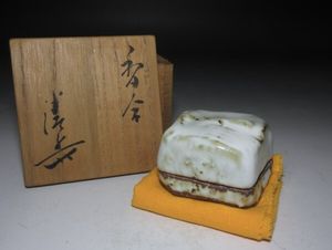 川喜田半泥子の値段と価格推移は？｜18件の売買データから川喜田半泥子