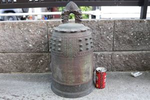 半鐘の値段と価格推移は？｜23件の売買データから半鐘の価値がわかる