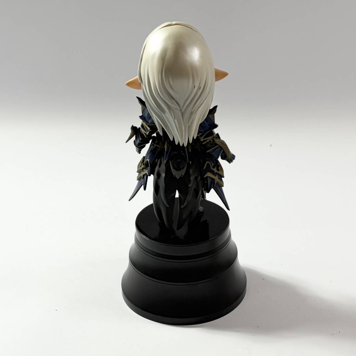 【新品・未開封品】FF14 エスティニアン ミニオンフィギュア ☆ FF14 エスティニアン ミニオン風 フィギュア 全長約22cm 槍付き 竜