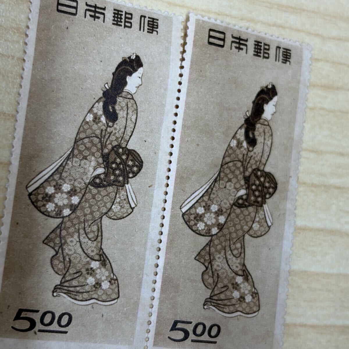 i*o様 ＜銭単位切手＞趣味週間記念切手 昭和23年 見返り美人5面小型シート1 現品限り】 「見返り美人」 2枚組 切手趣味週間 5円切手 昭和23年