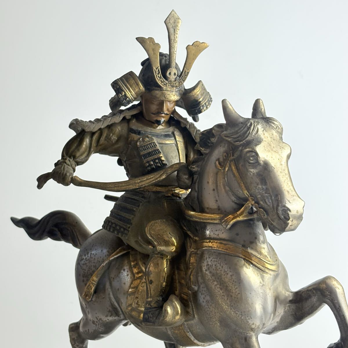 大楠公 楠木正成像 馬乗武将像ブロンズ 細密細工 馬乗武士 騎馬像 武士