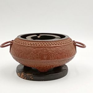 希少 60-70s 南部鉄器 ジャパニーズモダン 灰皿 オブジェ 民藝 古道具 南部鉄 灰皿のYahoo!オークション(旧ヤフオク!)の相場・価格を見る