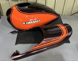 ゼファー1100 タンクの値段と価格推移は？｜57件の売買データから
