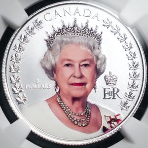エリザベス2世 5ドル銀貨の値段と価格推移は？｜7件の売買データから