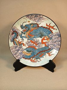 有田焼 秀峰 大皿の値段と価格推移は？｜5件の売買データから有田焼