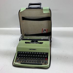 タイプライターのYahoo!オークション(旧ヤフオク!)の相場・価格を見る