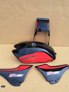 GPz400F テールカウルの値段と価格推移は？｜12件の売買データから