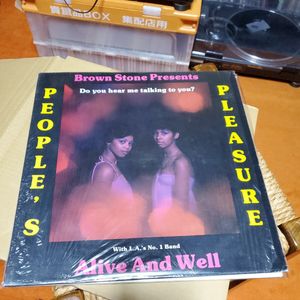 5位 PEOPLE'S PLEASURE WITH L.A.s No. 1 band ALIVE AND WELL