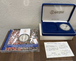 2002FIFAワールドカップ™ 純銀(セット)の中古価格は44,877円｜記念硬貨