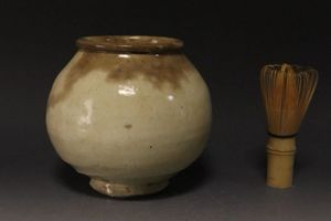 粉青沙器の値段と価格推移は？｜29件の売買データから粉青沙器の価値が