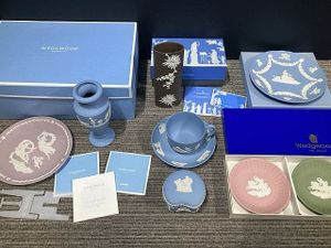 イヤープレート ウェッジウッドの値段と価格推移は？｜64件の売買