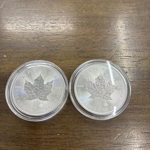 メイプルリーフ銀貨の値段と価格推移は？｜32件の売買データから