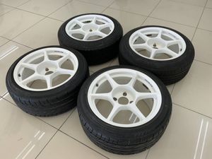 P1レーシング17インチ9Jジャンク品 P1レーシング 17インチの値段と価格推移は？｜14件の売買データからP1