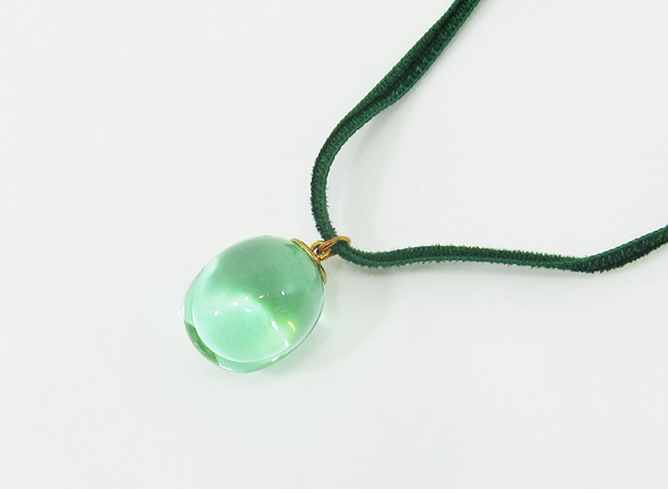 バカラ ネックレス タンタシオン 鈍 