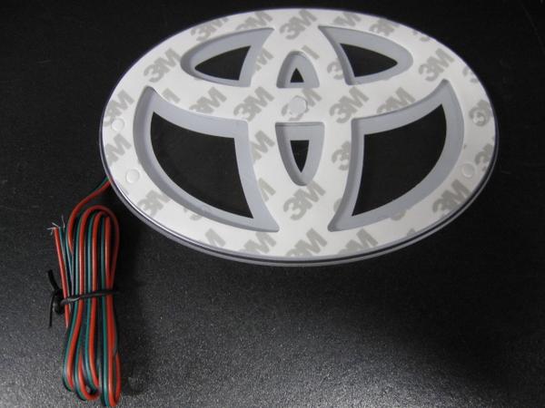 Toyota トヨタ車汎用 Ledエンブレムベース134 93mm 青 赤 T9 トヨタ 売買されたオークション情報 Yahooの商品情報をアーカイブ公開 オークファン Aucfan Com