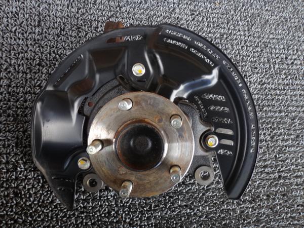 純正 ZN6 86 FT86 ZC6 BRZ フロント ハブ ナックル 右側 Σ gm(トヨタ用