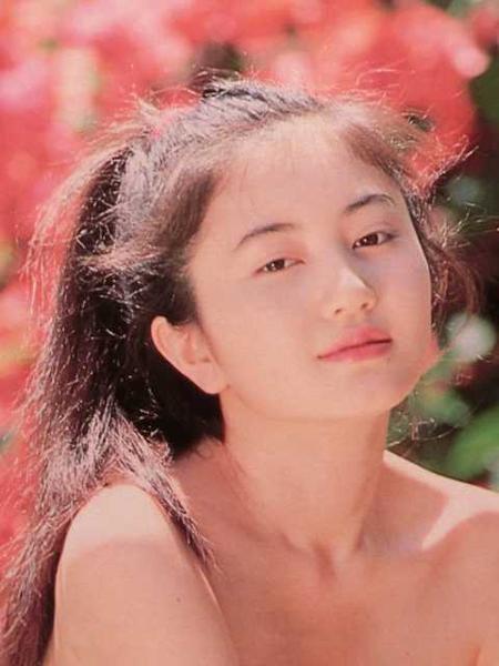 アクトレス1994 9 吉岡真由美 葉山レイコ 憂木瞳 風間水絵 アイドル 芸能人 売買されたオークション情報 Yahooの商品情報をアーカイブ公開 オークファン Aucfan Com