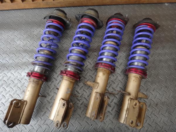 Jic Kk3 Kk4 ヴィヴィオ ビビオ Vivio 車高調 一台分 ネジ式 サスペンションキット 一式 売買されたオークション情報 Yahooの商品情報をアーカイブ公開 オークファン Aucfan Com