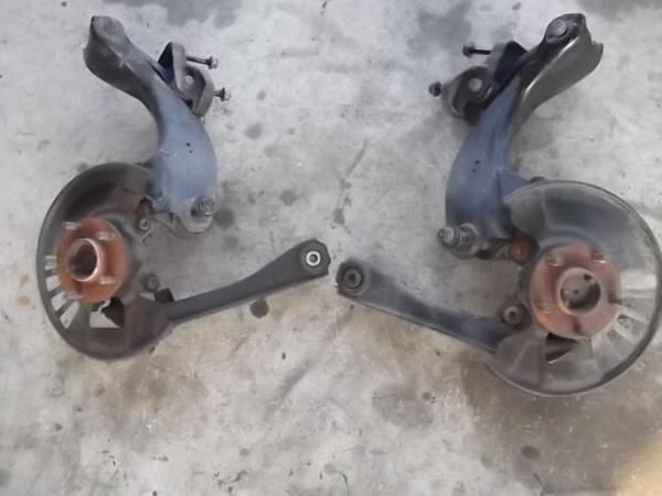 『994』HCR32，RB20DET，スカイライン，左右 フロントハブ，252