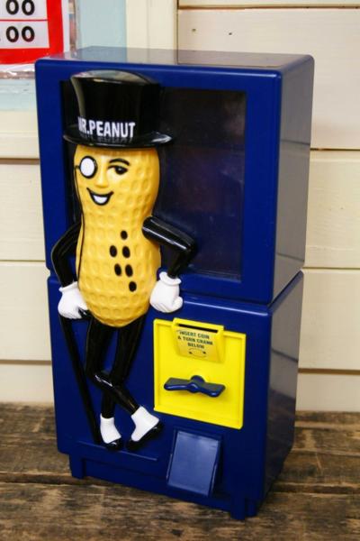 ビンテージ MR.PEANUTミスターピーナッツ ナッツディスペンサー 2000's