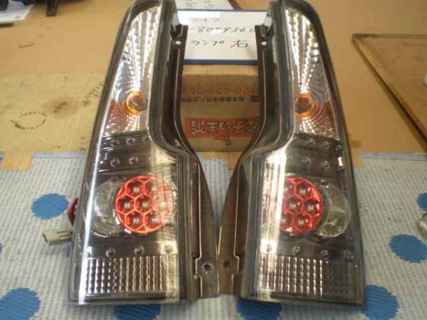 ライフ テールランプAyRH - GAPRAS ライフ 中古ライフ SP382100 ZX