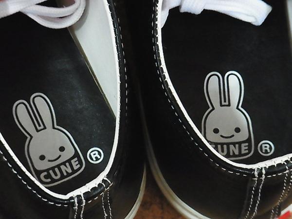 希少 CUNE 顔 レザースニーカー 黒白 XL□キューンうさぎ(27.5cm  